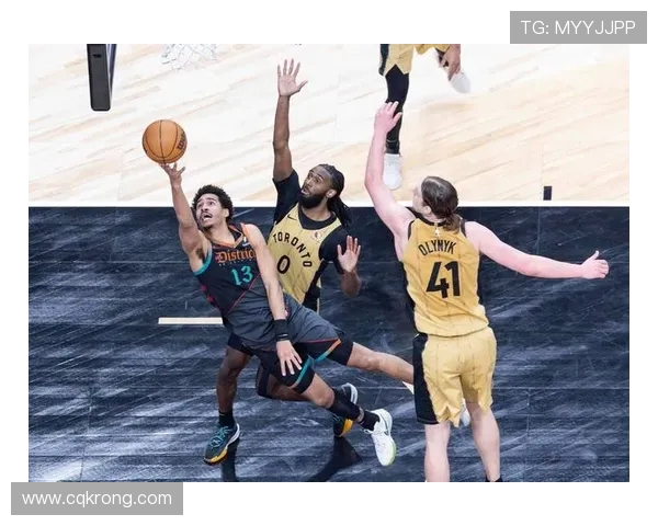 多伦多猛龙鏖战劲敌上演巅峰对决引爆全场激情篮球盛宴